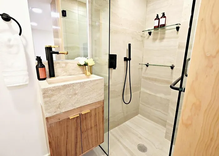 Leonora 3 Maiahome Luxury 4 Beds 4 Baths Steps From Masaryk Apartamento